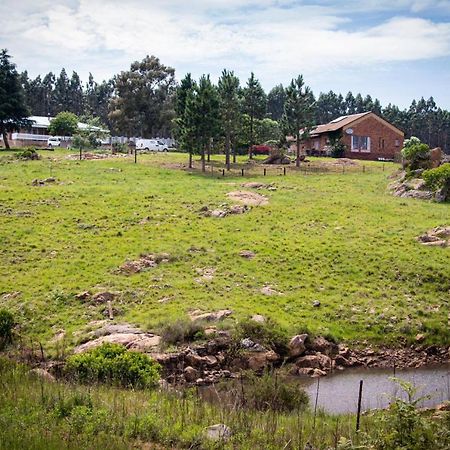 Rocks & Roses Farm Stay Lochiel Екстериор снимка