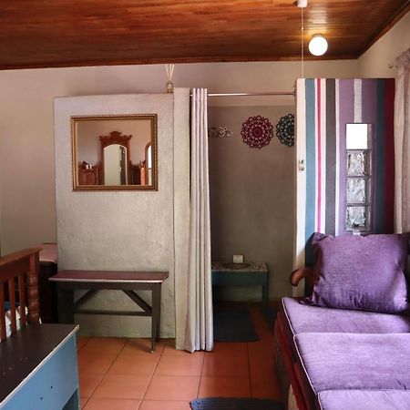Rocks & Roses Farm Stay Lochiel Екстериор снимка