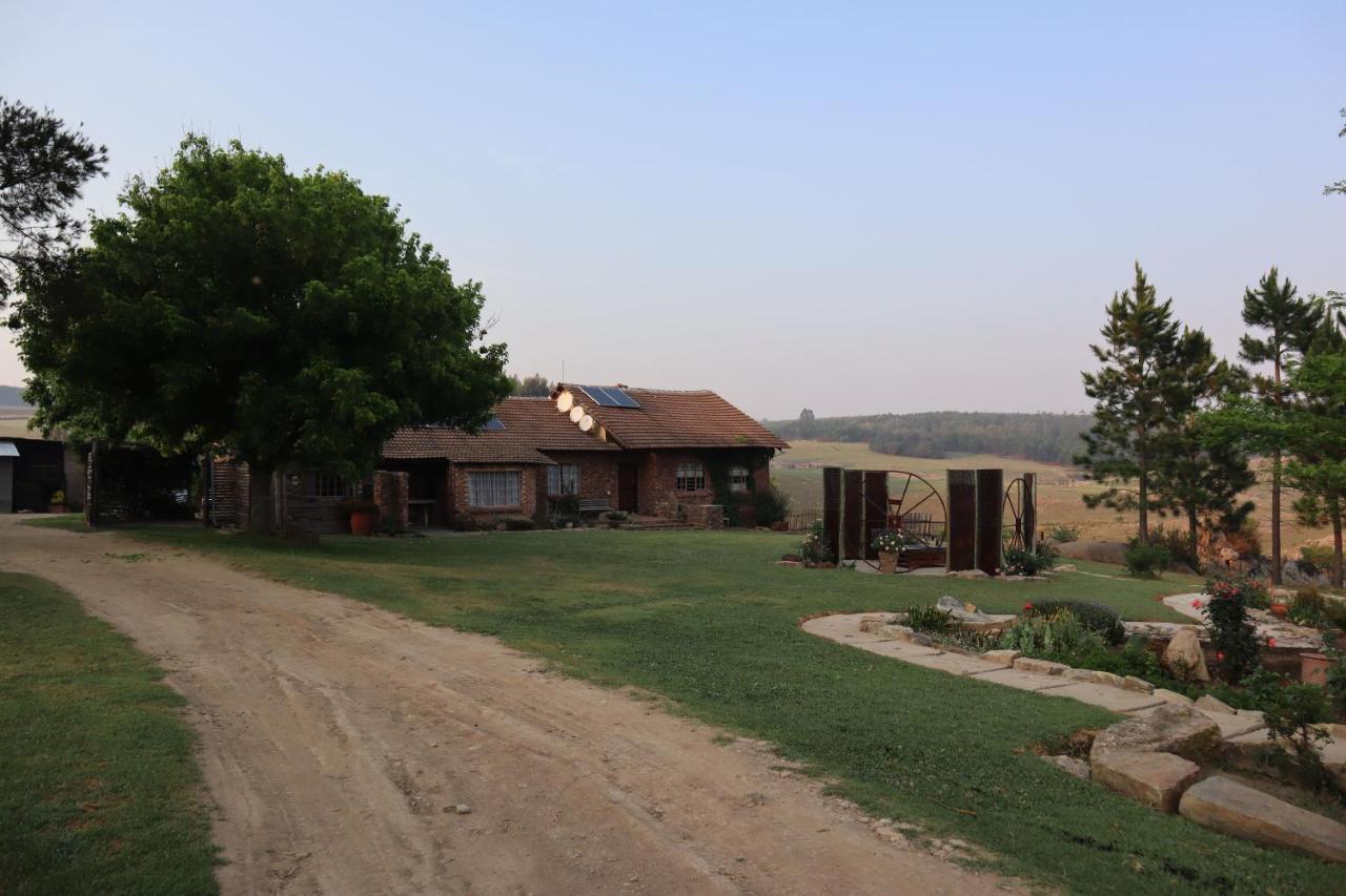 Rocks & Roses Farm Stay Lochiel Екстериор снимка