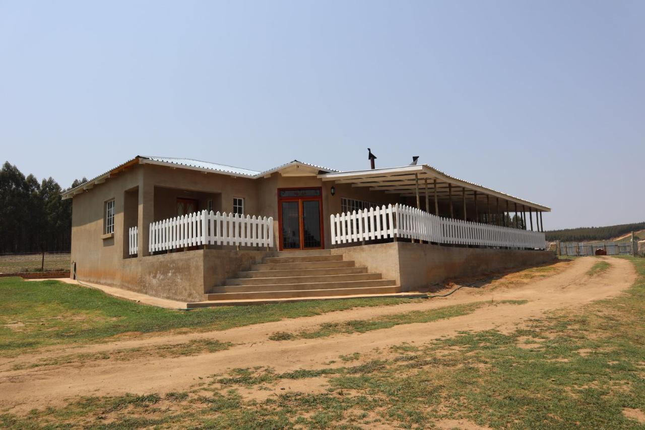 Rocks & Roses Farm Stay Lochiel Екстериор снимка