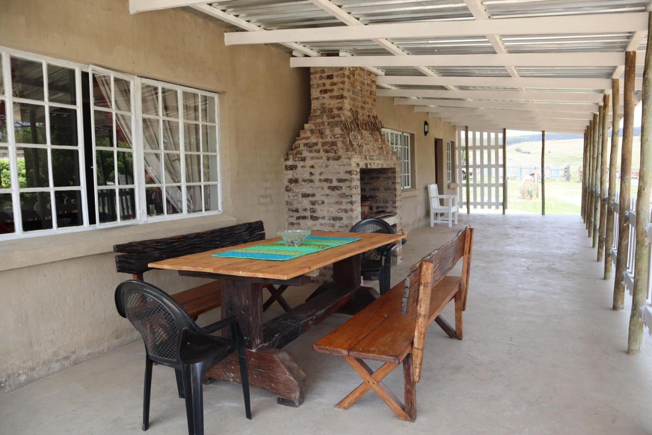 Rocks & Roses Farm Stay Lochiel Екстериор снимка