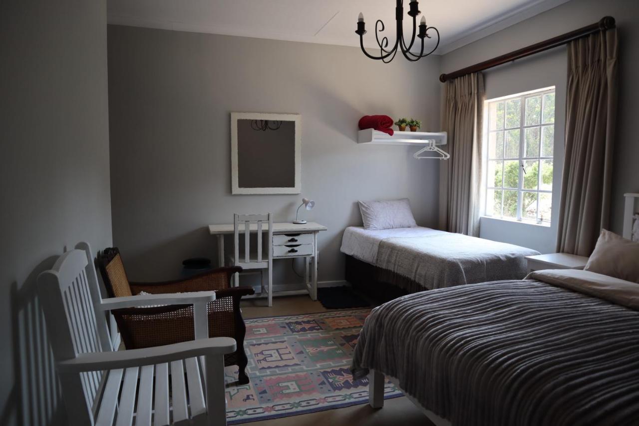 Rocks & Roses Farm Stay Lochiel Екстериор снимка