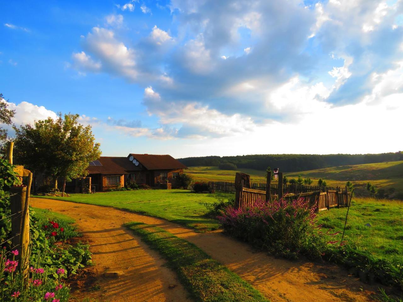 Rocks & Roses Farm Stay Lochiel Екстериор снимка